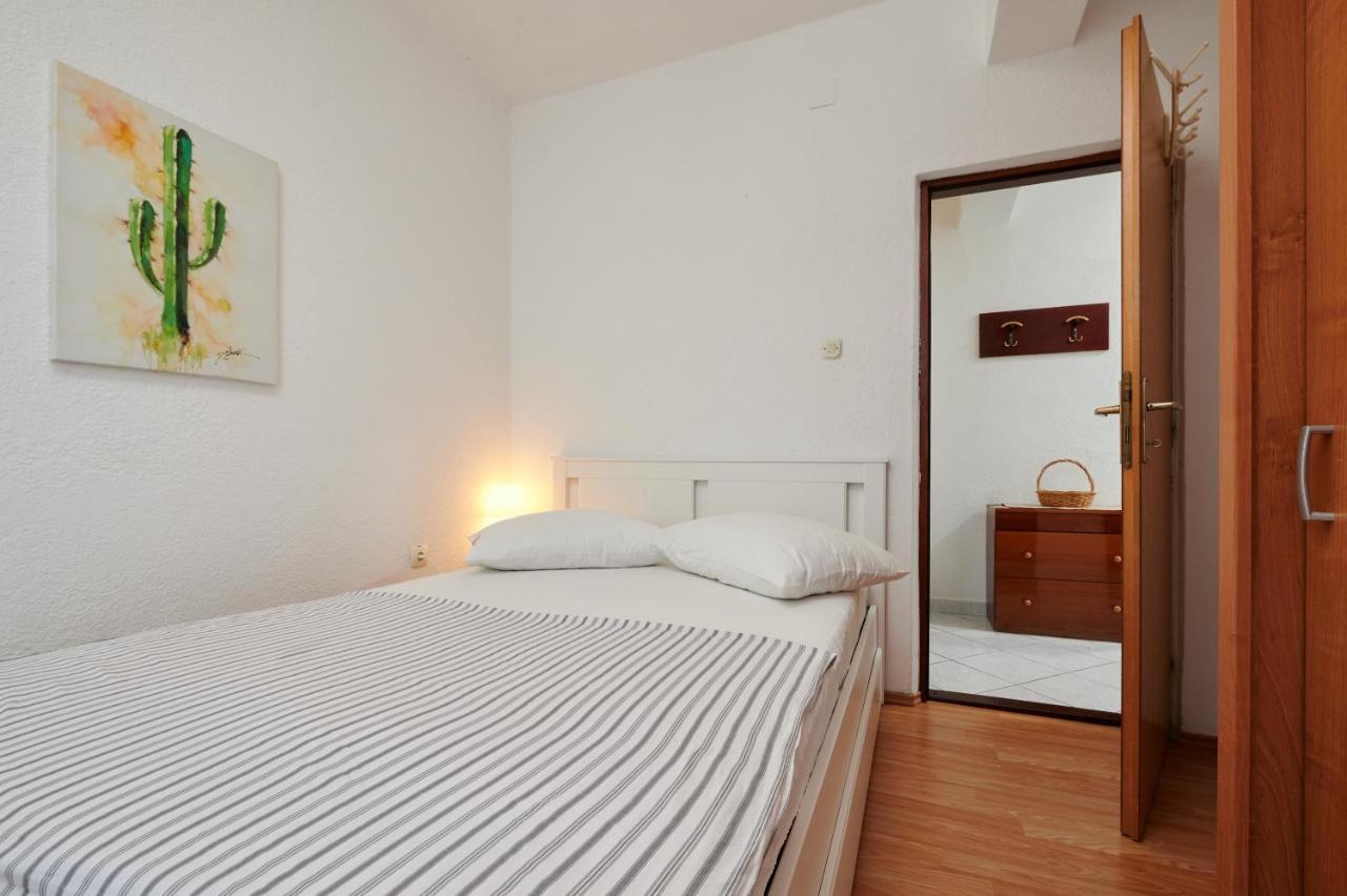 Guesthouse Aria Trogir Exterior photo