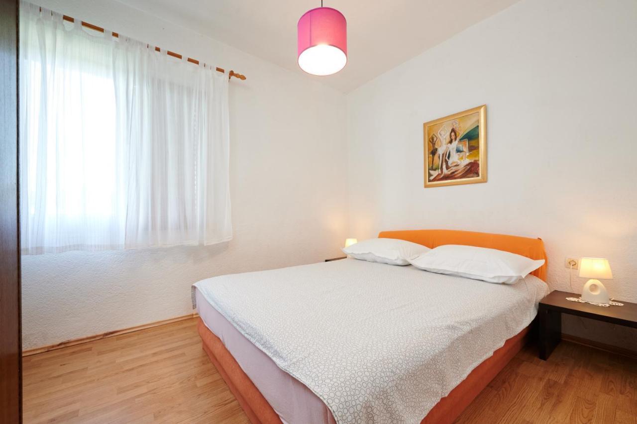 Guesthouse Aria Trogir Exterior photo